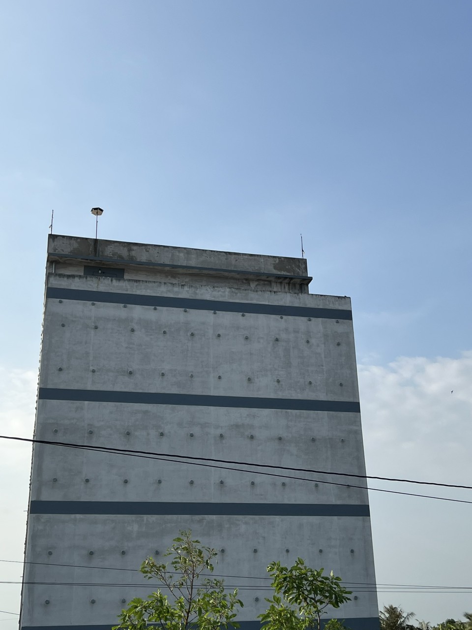 đơn vị thi công lắp đặt nhà yến